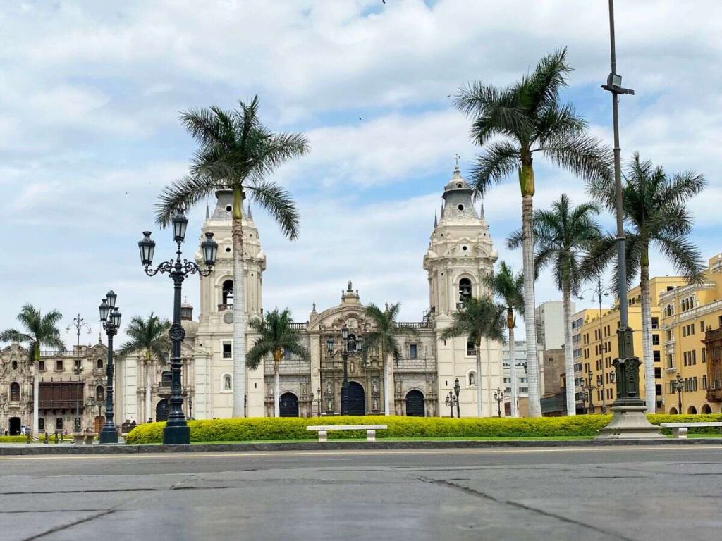 Misa te deum en la catedral de Lima el 28 de julio