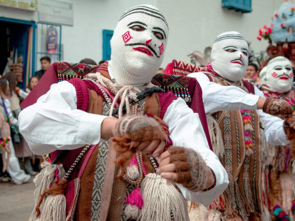 traditional dances and costumes in Paucartambo