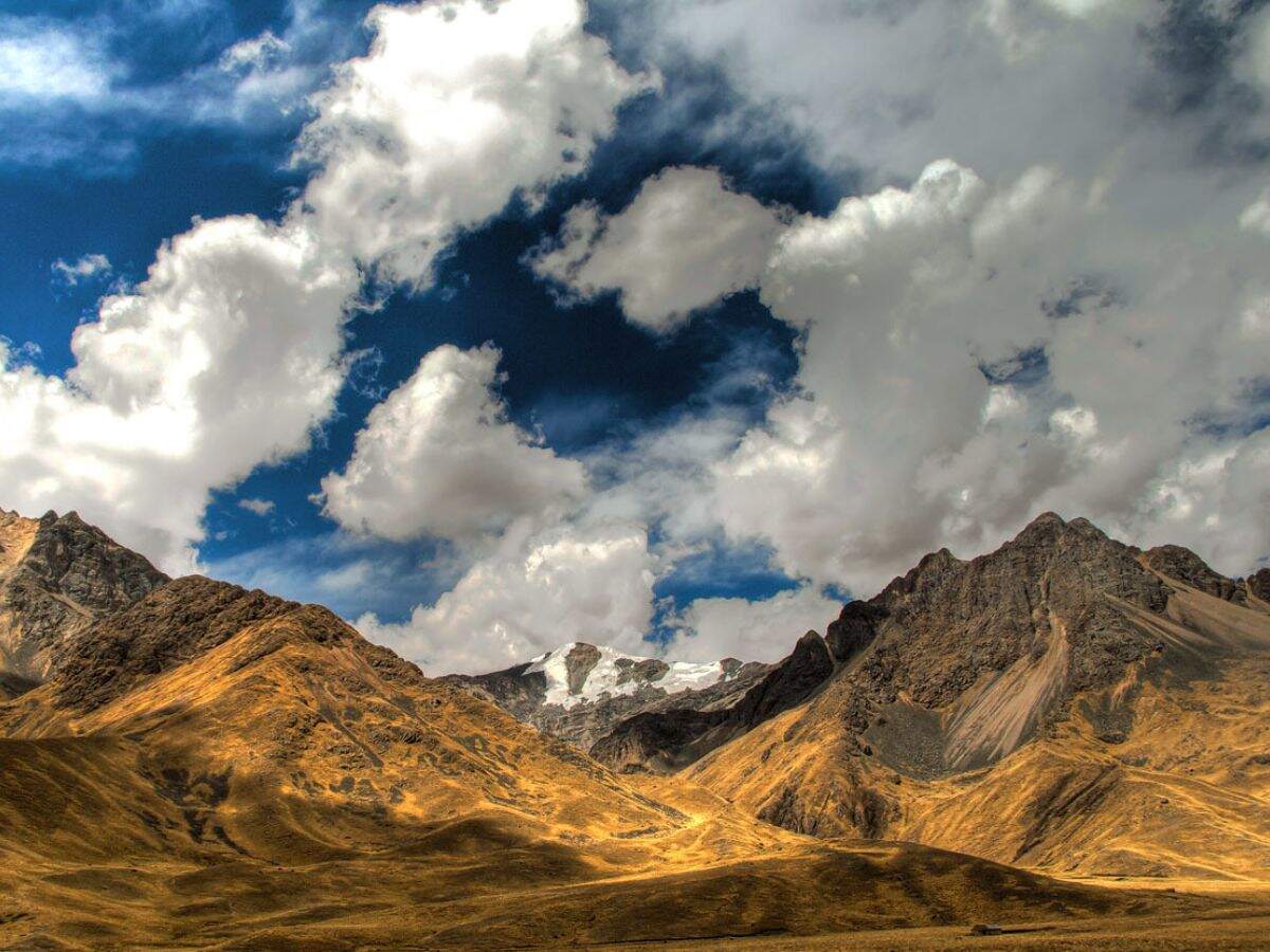 panorama of La Raya pass, border of Cusco and Puno