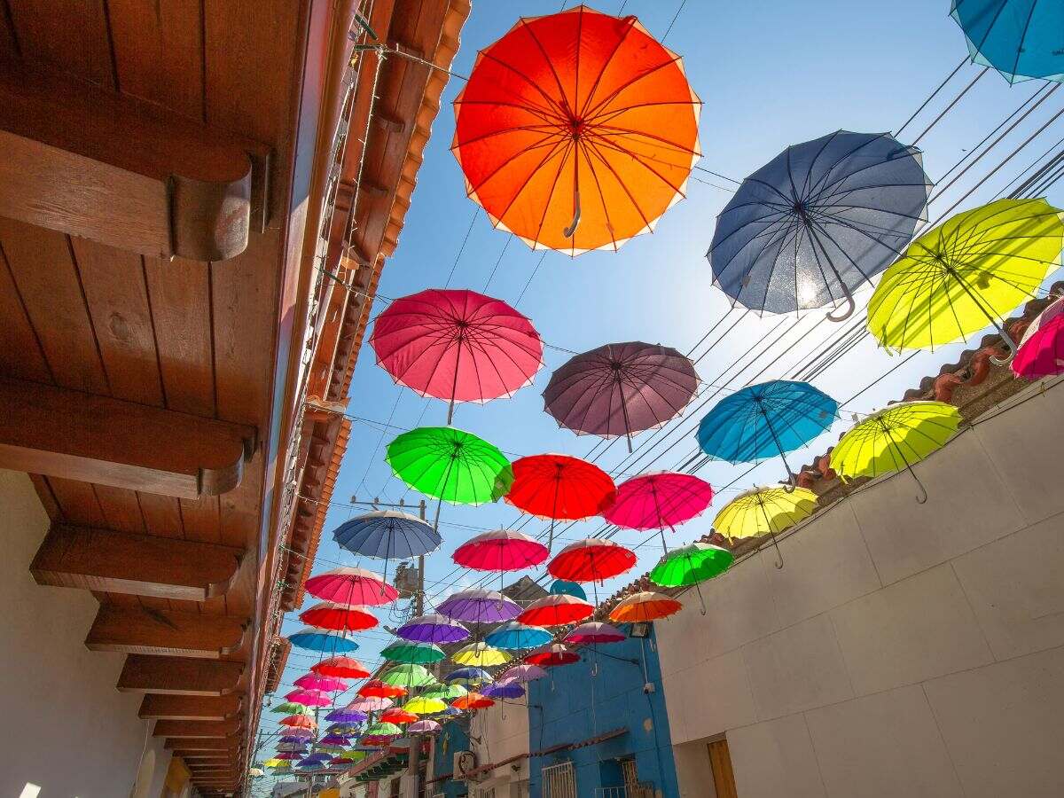calles de cartagena en colombia