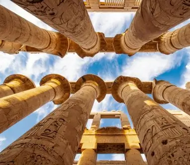 columnas de karnak en egipto