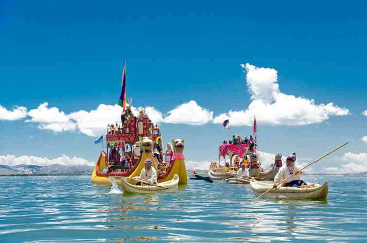 PUNO: TITICACA LAKE