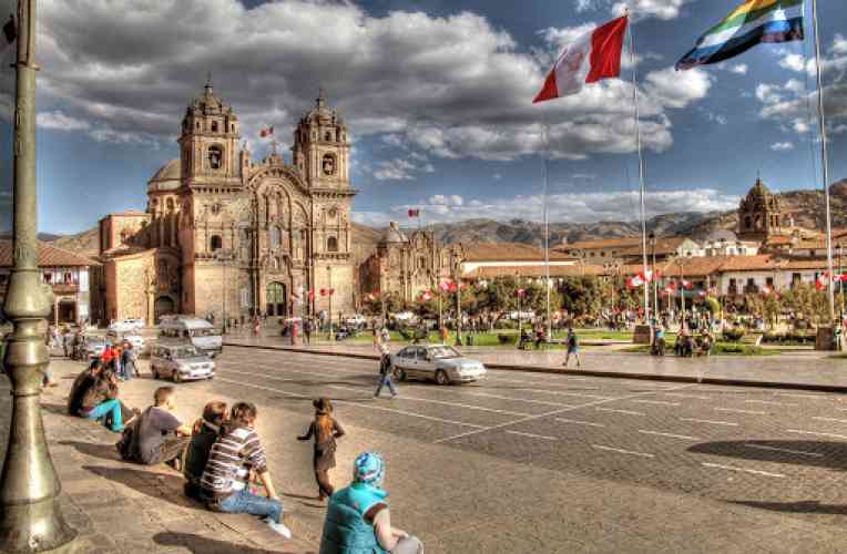 DAY 07: CITY TOUR CUSCO + 4 NEARBY RUINS
