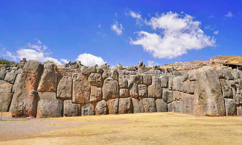 DAY 07: CITY TOUR CUSCO + 4 NEARBY RUINS 
