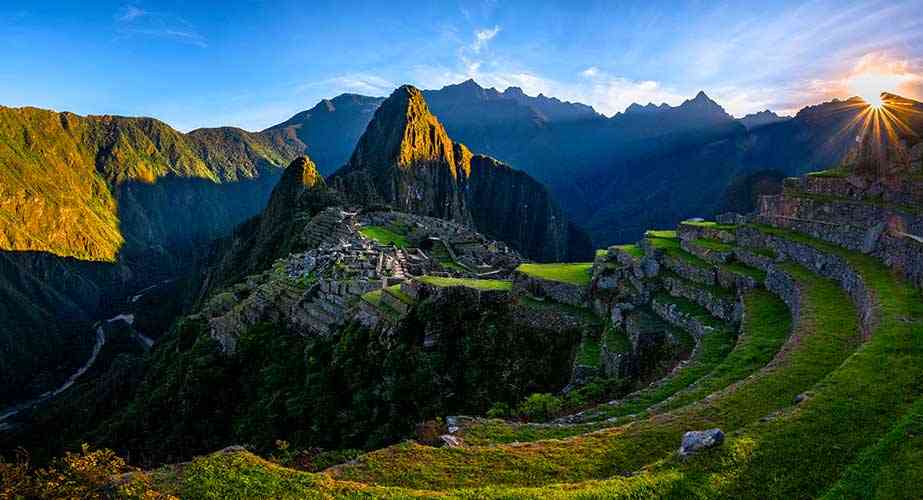 MACHUPICCHU "SUN RISE EXPERIENCE"