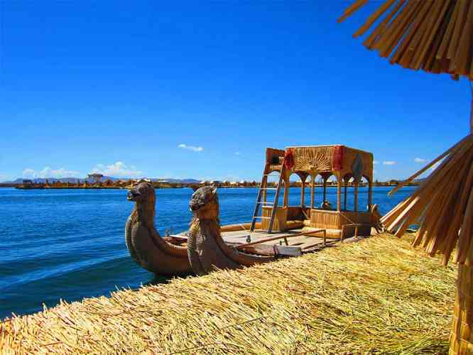 PUNO: FULL DAY LAGO TITICACA (ISLAS UROS & TAQUILLE)