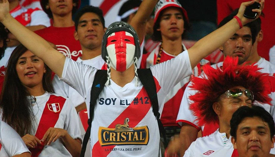 Hinchada peruana