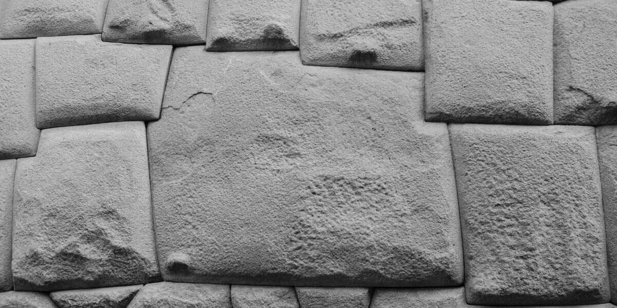 12-angled stone in Cusco city
