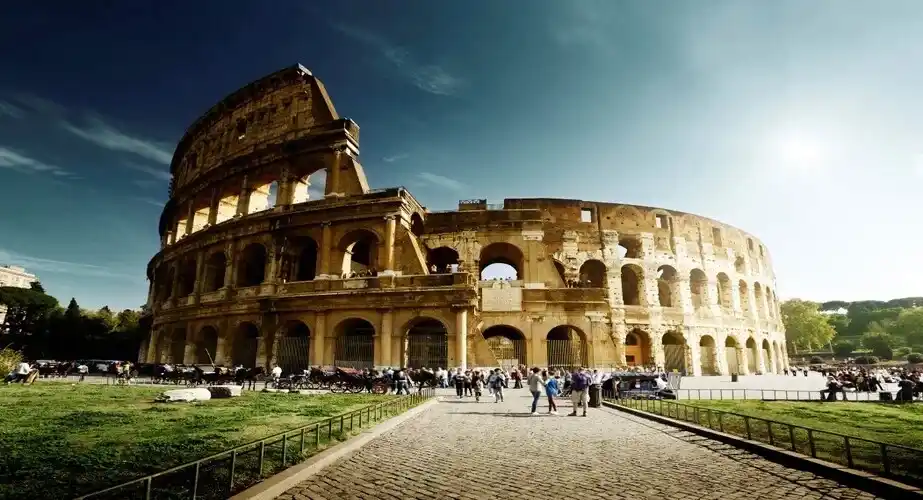 Roman Colosseum - Italy
