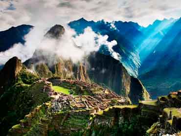 Pernocte en Machu Picchu - Cusco