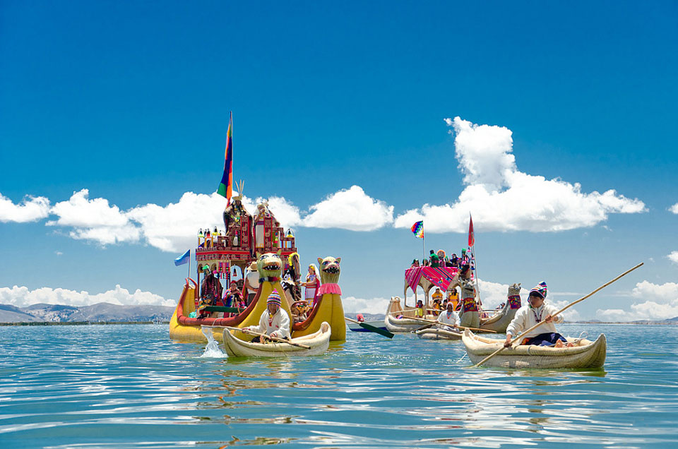 Manco Capac y Mama Ocllo en el Lago Titicaca