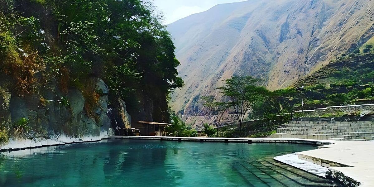 aguas termales en machupicchu pueblo