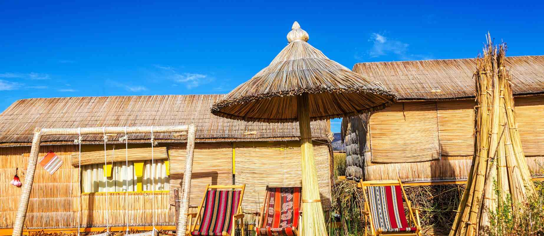 isla de los uros en el lago titicaca